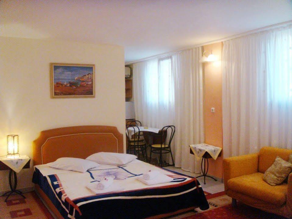 Bonne Nuit Pension Nauplia Exterior foto